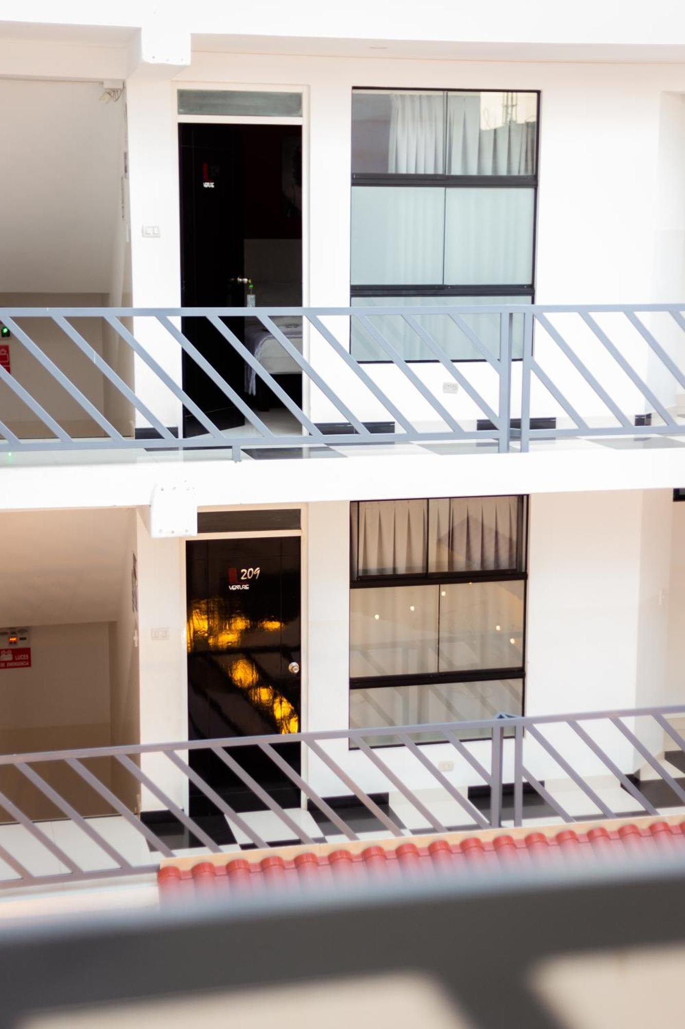 Hotel Venture